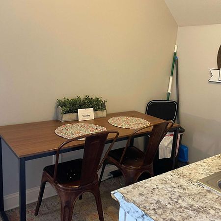 The Campbell Carriage House Apartment Кларксвил Екстериор снимка