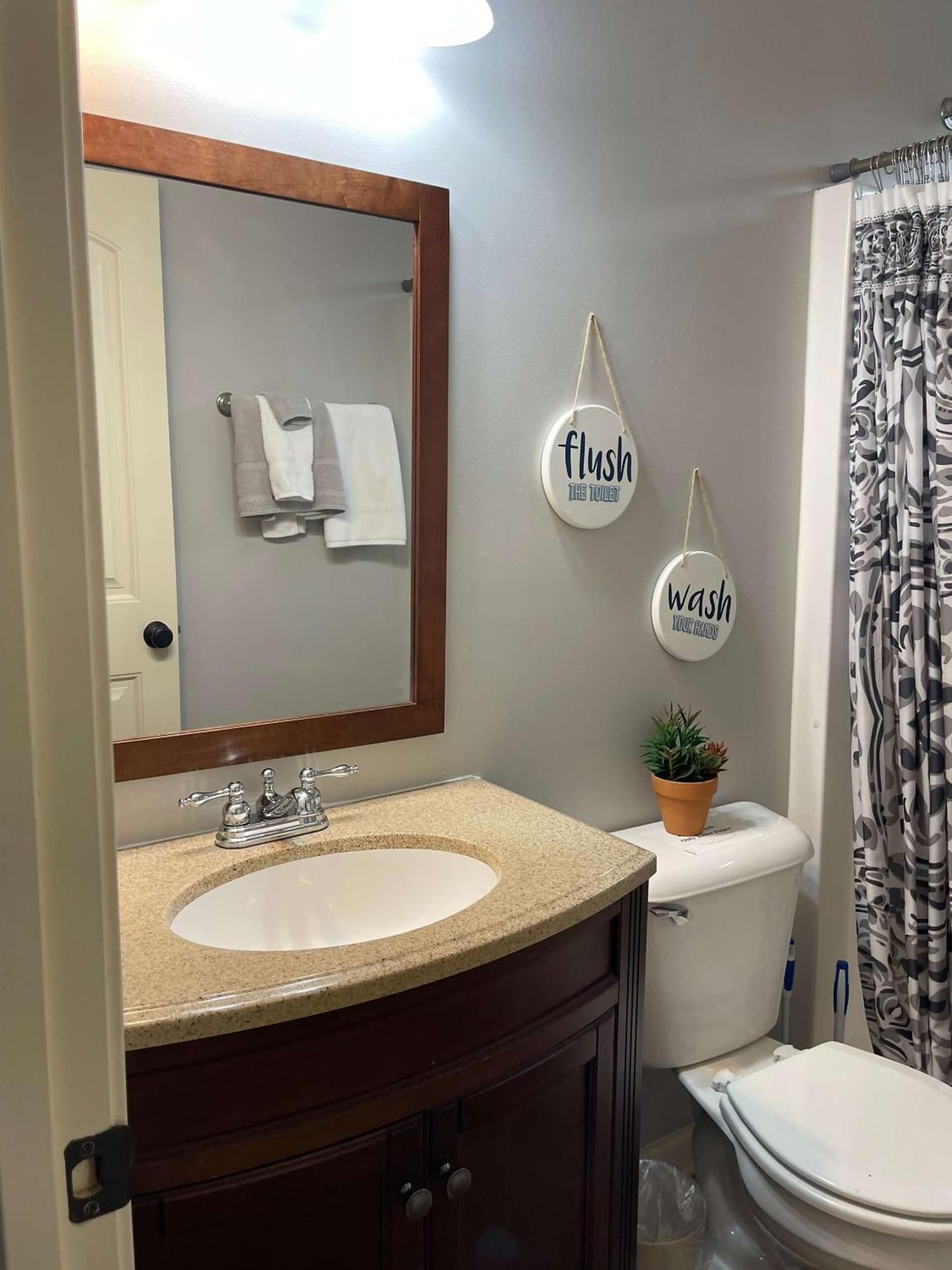 The Campbell Carriage House Apartment Кларксвил Екстериор снимка